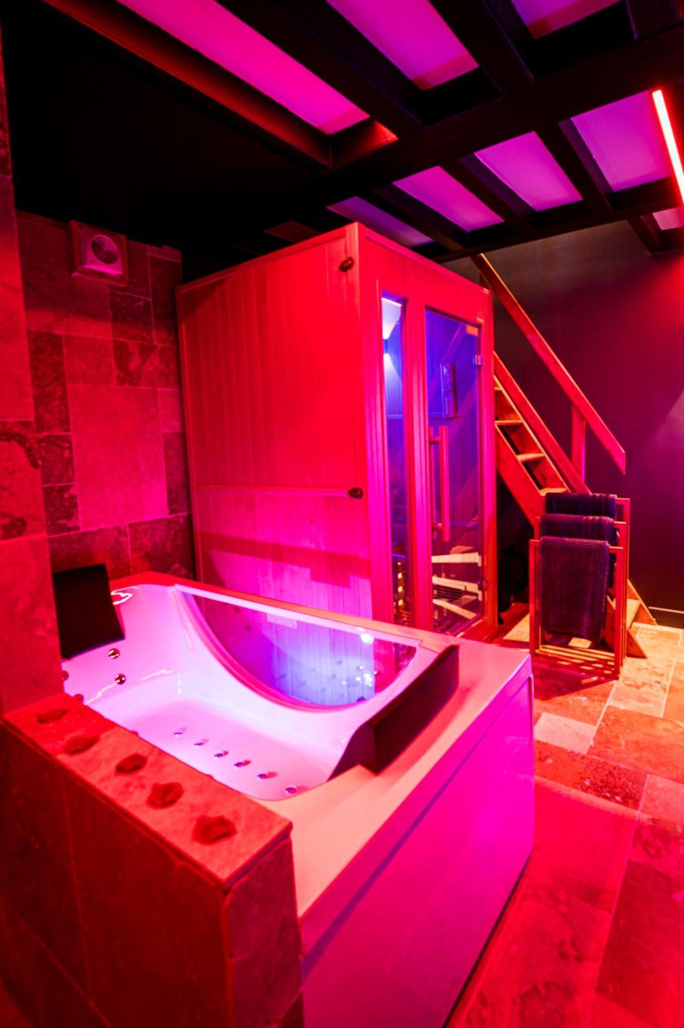 Loveroom Sauna, Balneo, Parking Prive Dans Le Centre De Honfleur Phòng bức ảnh