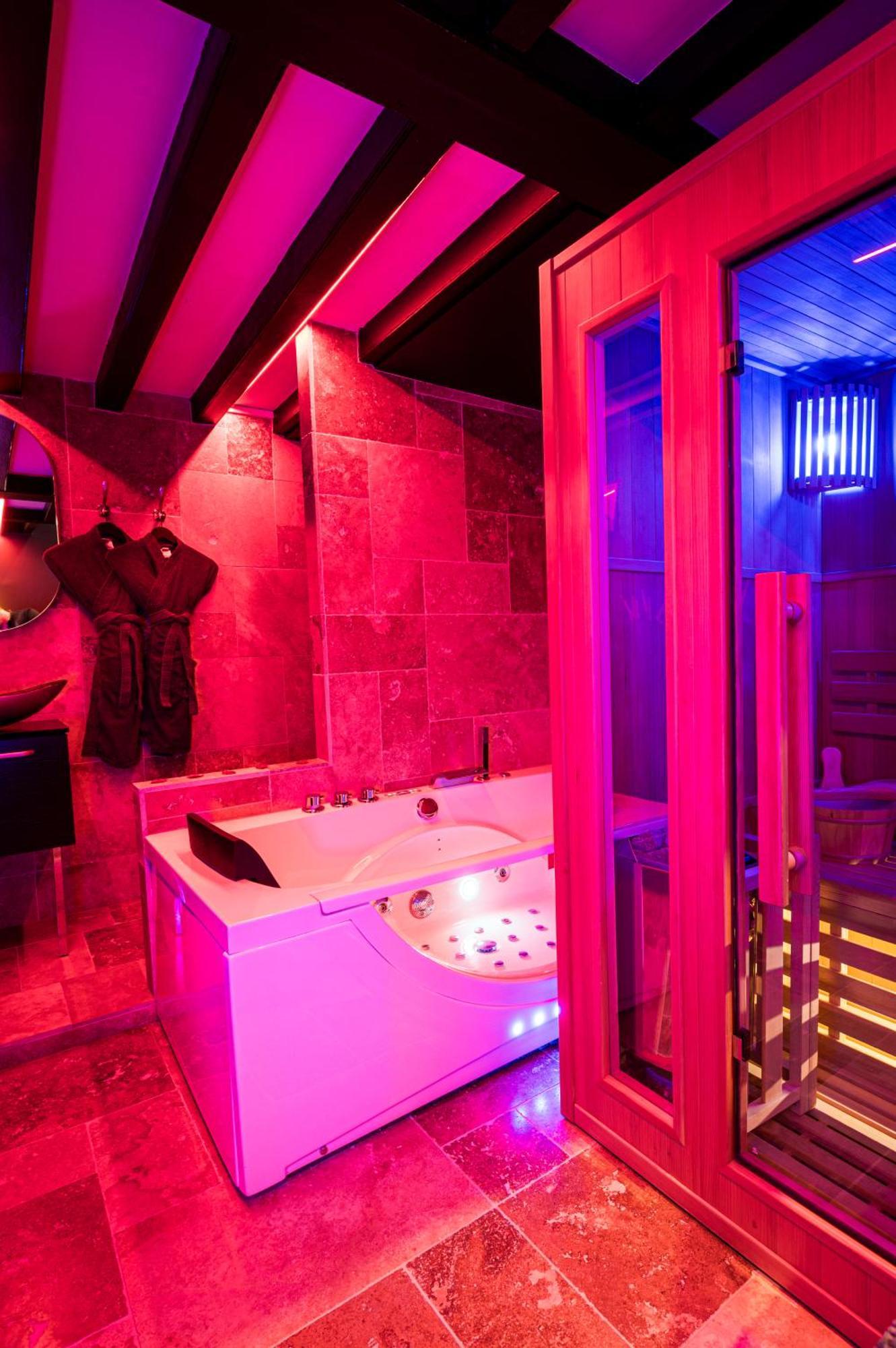 Loveroom Sauna, Balneo, Parking Prive Dans Le Centre De Honfleur Phòng bức ảnh
