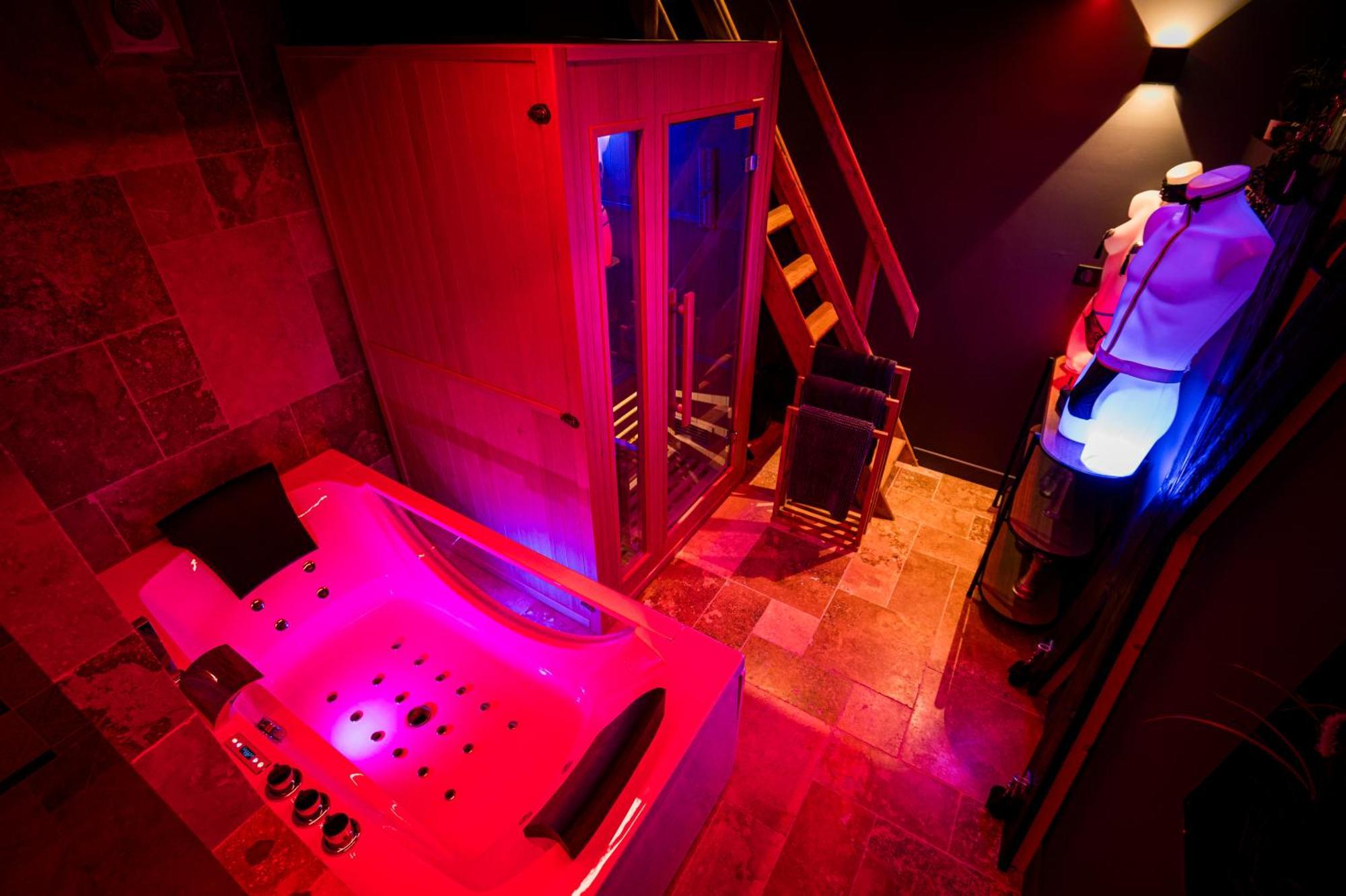 Loveroom Sauna, Balneo, Parking Prive Dans Le Centre De Honfleur Phòng bức ảnh