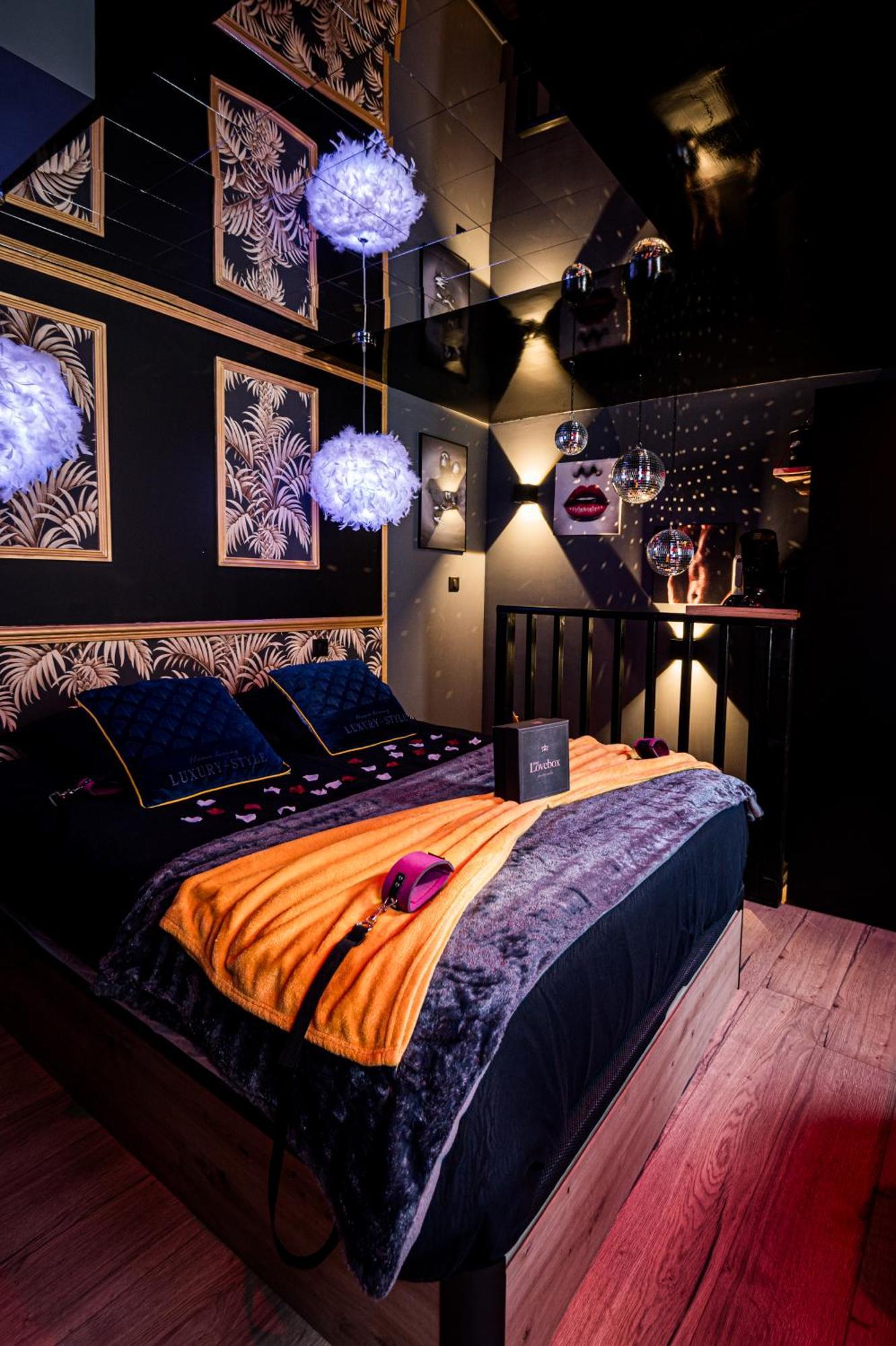 Loveroom Sauna, Balneo, Parking Prive Dans Le Centre De Honfleur Phòng bức ảnh